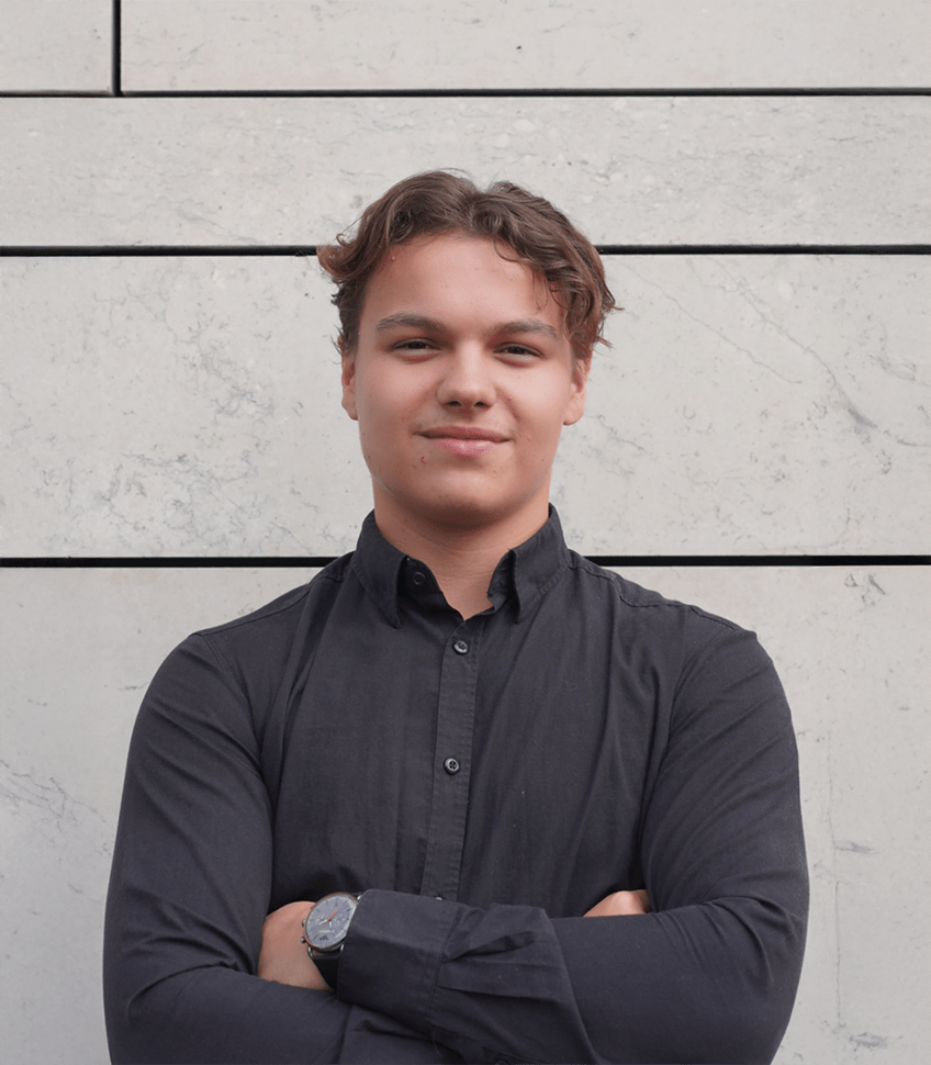 Deniz Helienek