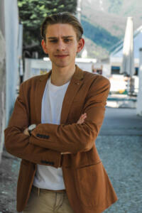 Julian Pfurtscheller ist JUNOS Landesvorsitzender der Jungen liberalen NEOS Tirol.